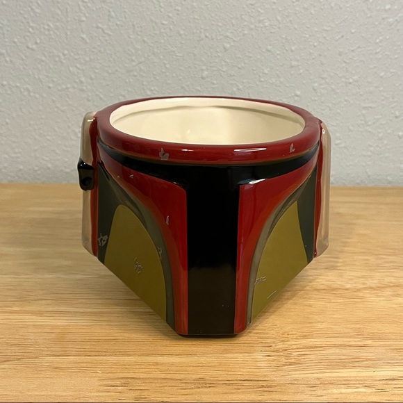 NIB Boba Fett Helmet Ceramic 3D Mug with Battle Scars (20 Ounces) - Picture 12 of 16